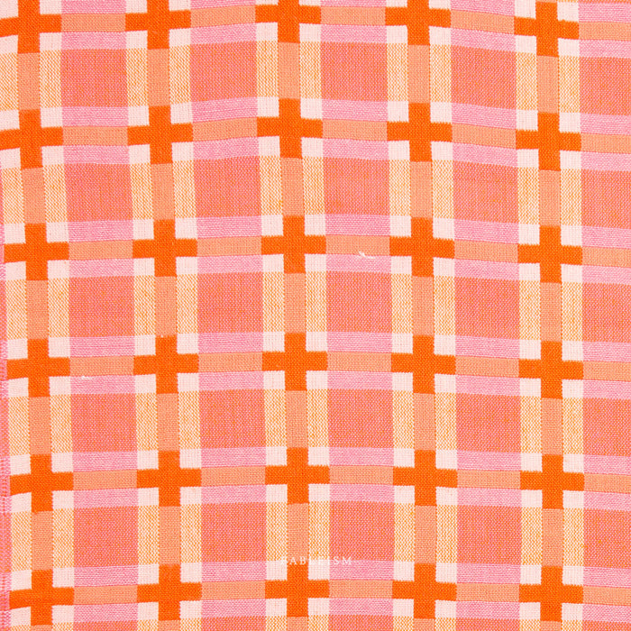 Plaid pattern with pink and orange colors