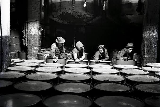 Gordon Parks - Pittsburgh Grease Plant, 1944/1946