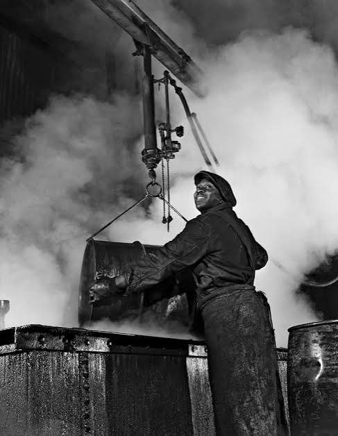 Gordon Parks - Pittsburgh Grease Plant, 1944/1946