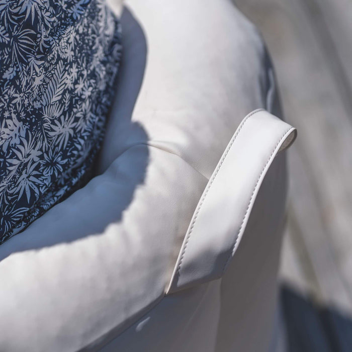 Milano Outdoor Carry Handle #color_white-marine-vinyl