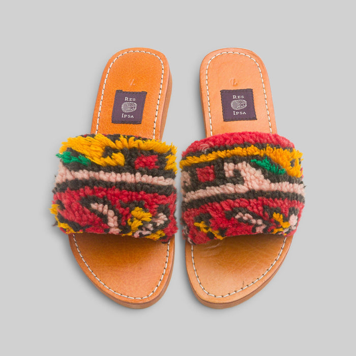 Rug Sandal Size 7 - RES IPSA